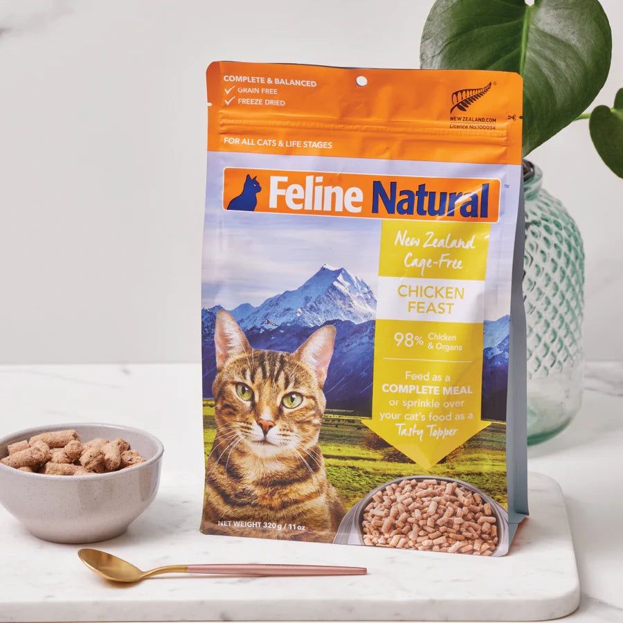 Feline Natural Chicken Feast Freeze Dried Raw Cat Food 320g